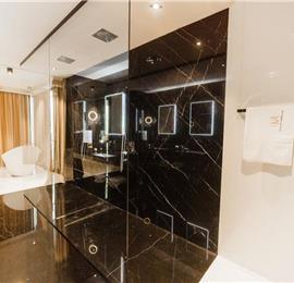 Luxury 7 Bedroom Dubrovnik Beachfront Villa with Infinity Pool, Sleeps 14